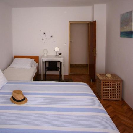 Rooms & Apartments Dolac Хвар Экстерьер фото